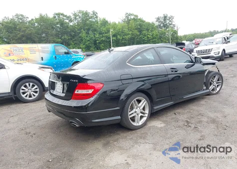2012 Mercedes-Benz C 350 Sport 4Matic z USA, uszkodzony, nr VIN WDDGJ8JB4CF808885